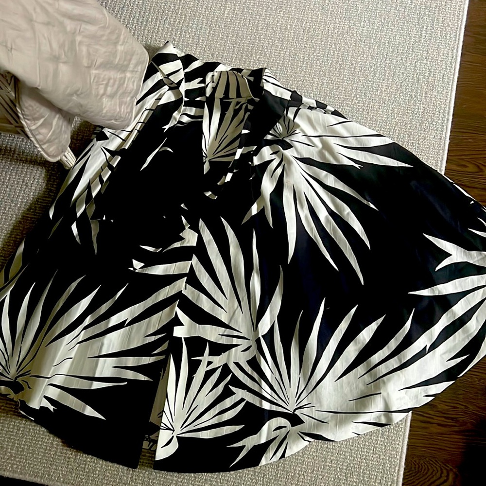 Milly wide, flowy skirt